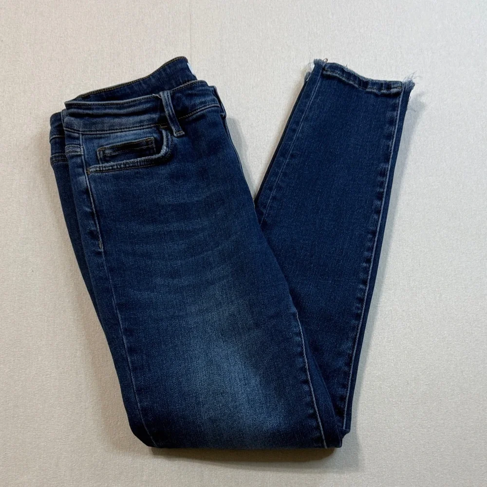 Vervet Women's Classic Blue Ankle Jeans - Picture 3 of 8